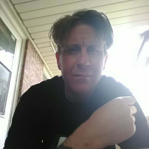 Meet your Posher, James - Picture 1 of 1